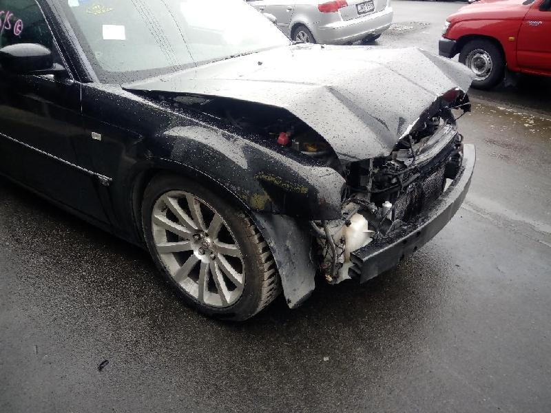 Chrysler 300C - 05-10