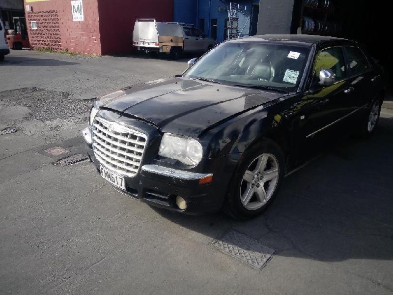 Chrysler 300C - 05-10