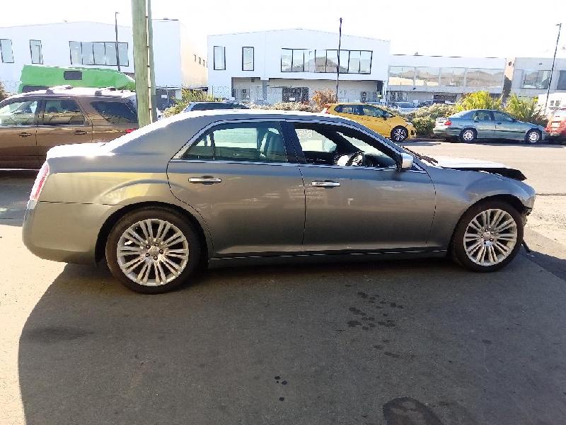 Chrysler 300C - 11-18