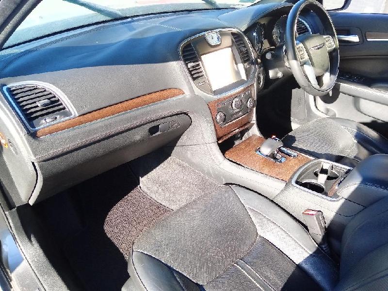 Chrysler 300C - 11-18