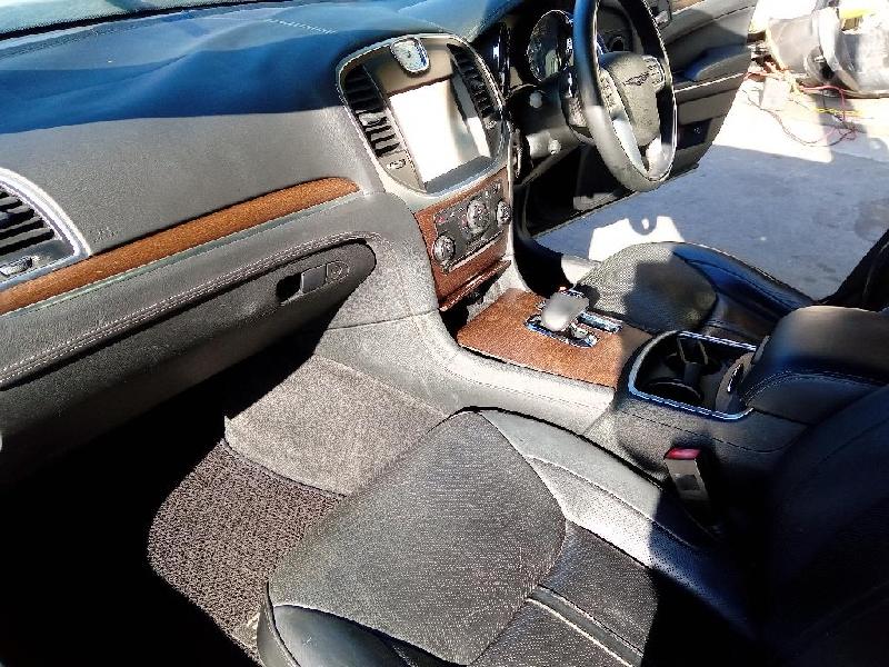 Chrysler 300C - 11-18