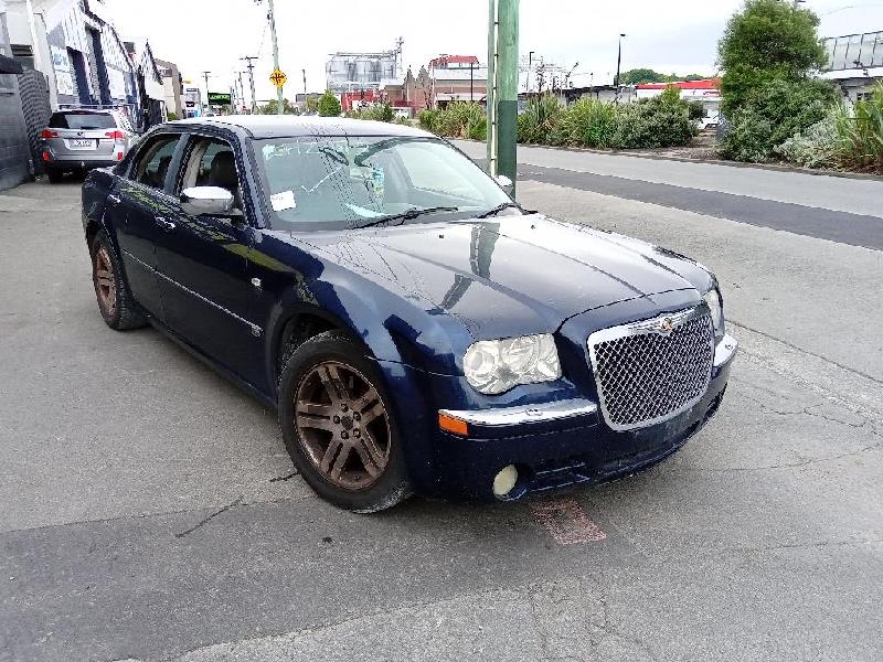 Chrysler 300C - 05-10