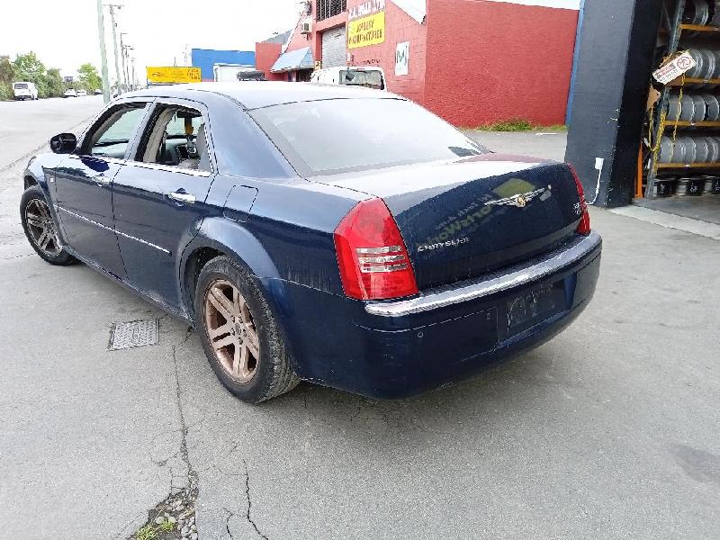 Chrysler 300C - 05-10