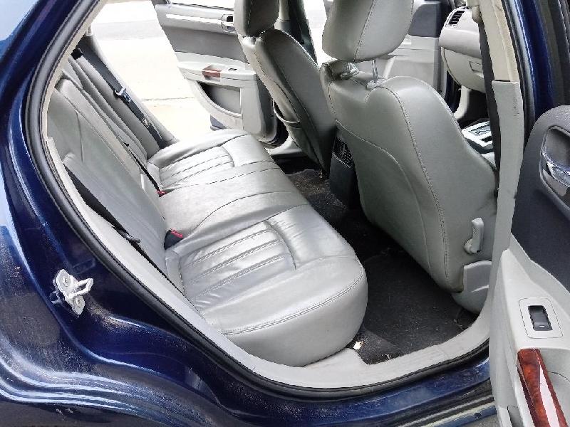 Chrysler 300C - 05-10