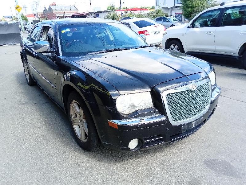 Chrysler 300C - 05-10