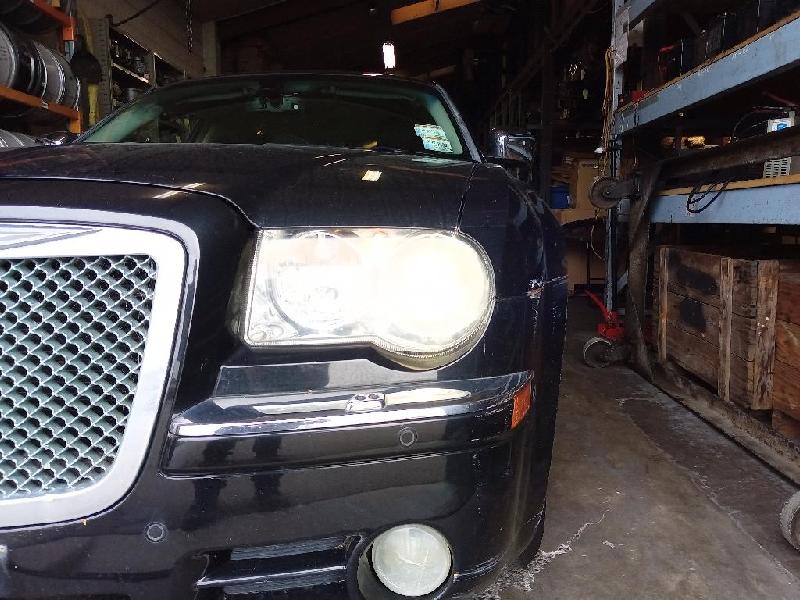 Chrysler 300C - 05-10