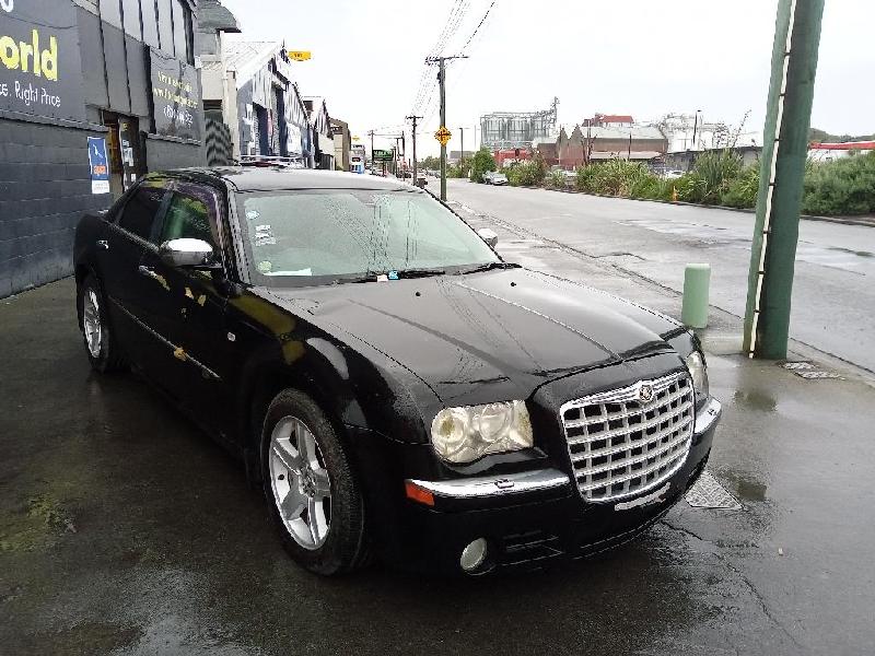 Chrysler 300C - 05-10