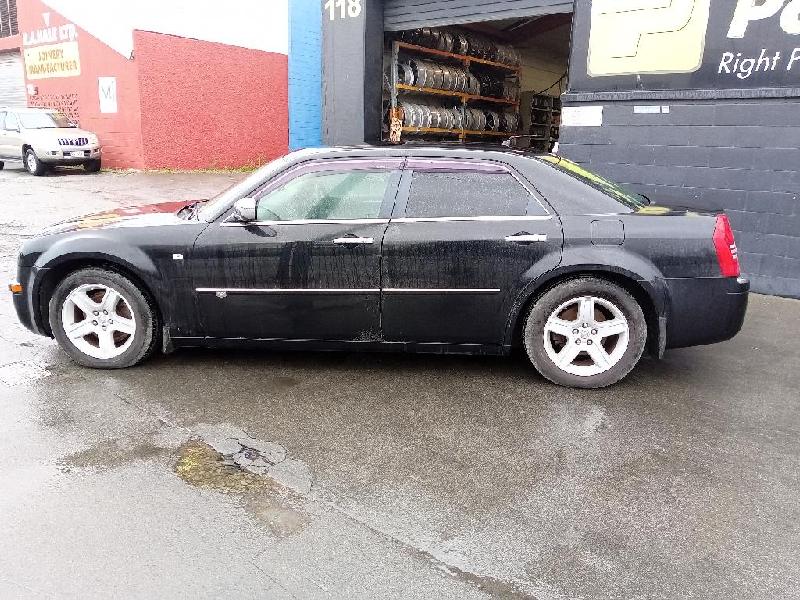 Chrysler 300C - 05-10