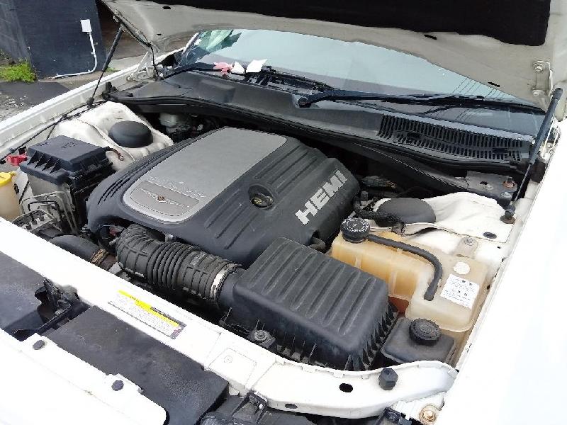 Chrysler 300C - 05-10