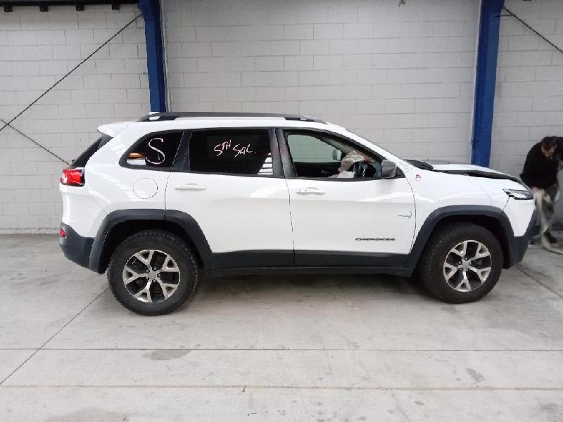 Jeep Cherokee - KL 13-