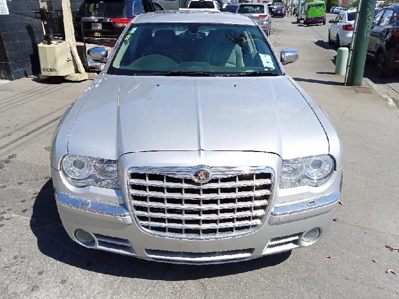 Chrysler 300C - 05-10