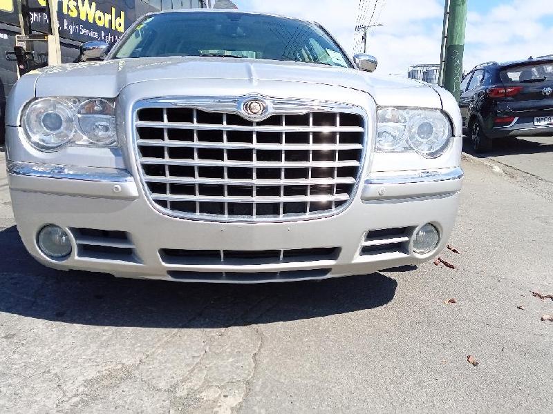 Chrysler 300C - 05-10