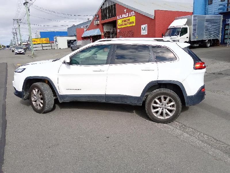 Jeep Cherokee - KL 13-