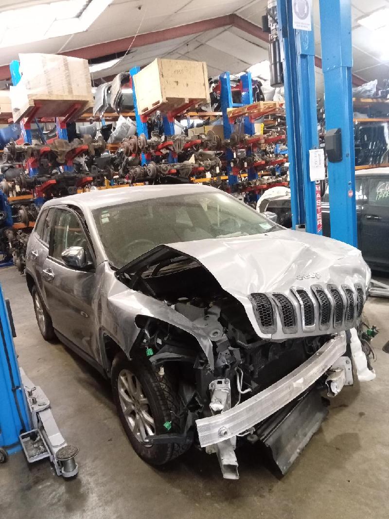 Jeep Cherokee - KL 13-