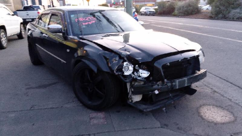 Chrysler 300C - 05-10