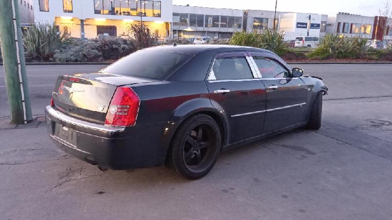 Chrysler 300C - 05-10