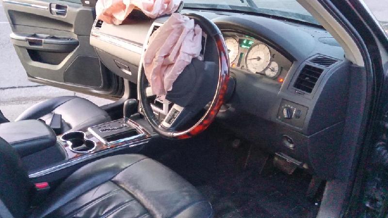 Chrysler 300C - 05-10