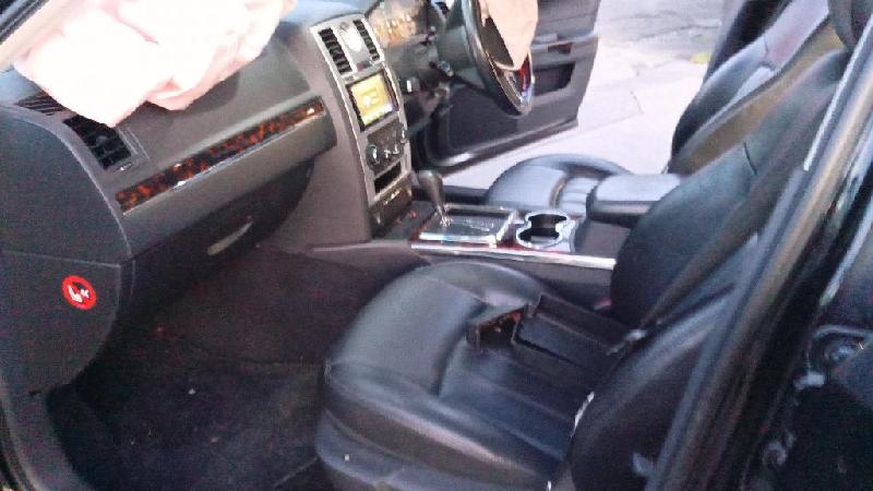 Chrysler 300C - 05-10