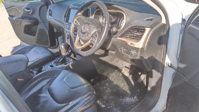 Jeep Cherokee - KL 13-