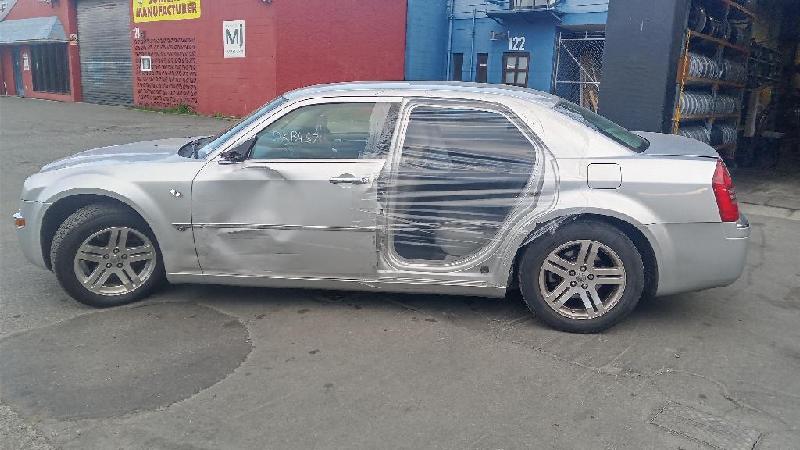 Chrysler 300C - 05-10