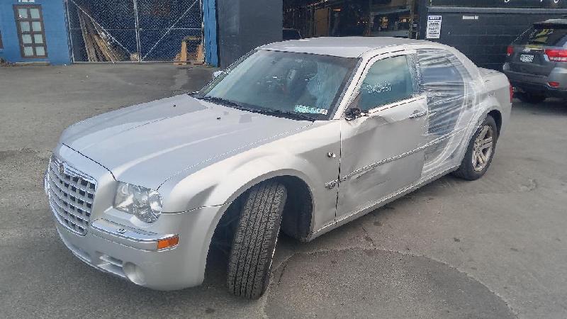 Chrysler 300C - 05-10