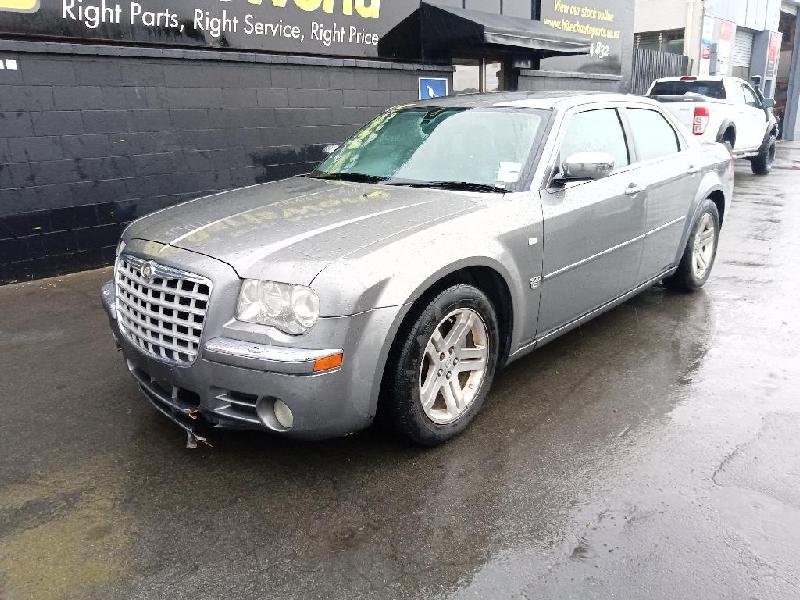 Chrysler 300C - 05-10