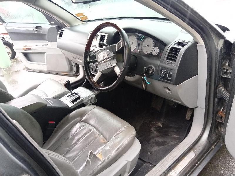 Chrysler 300C - 05-10