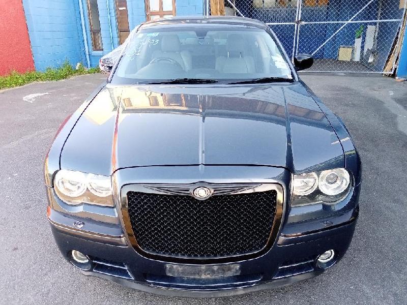 Chrysler 300C - 05-10