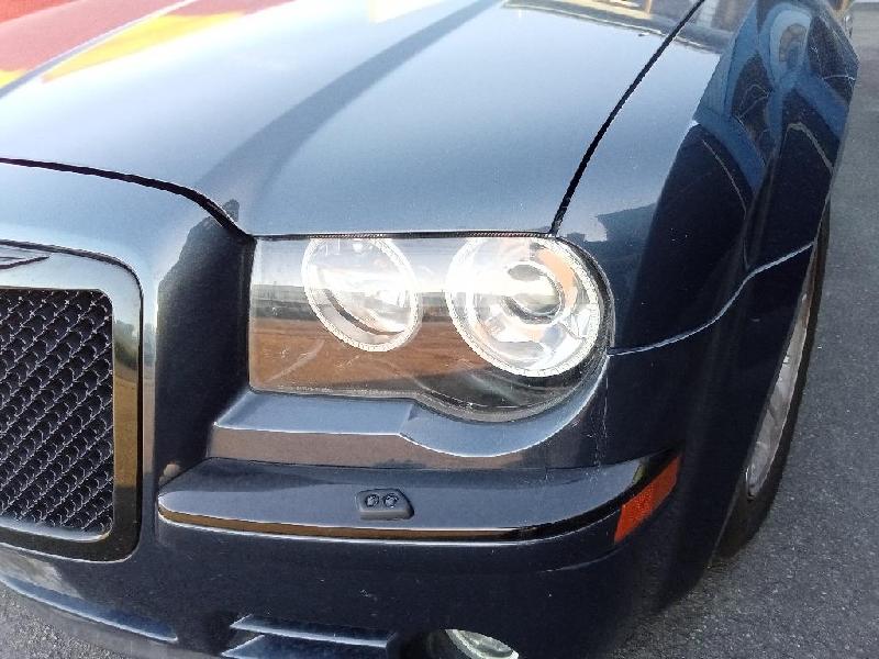 Chrysler 300C - 05-10