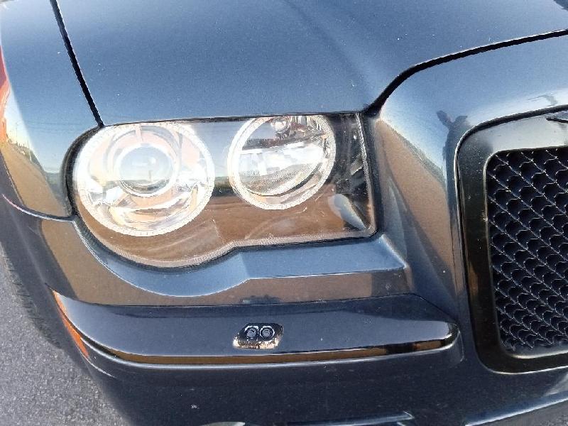 Chrysler 300C - 05-10