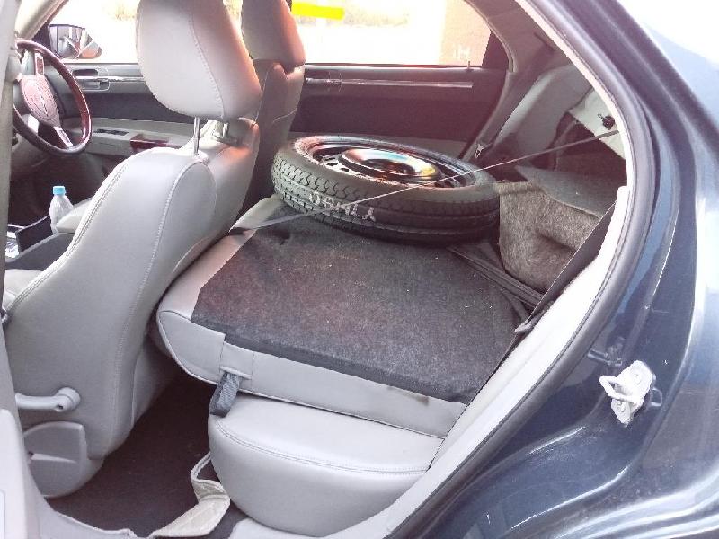 Chrysler 300C - 05-10