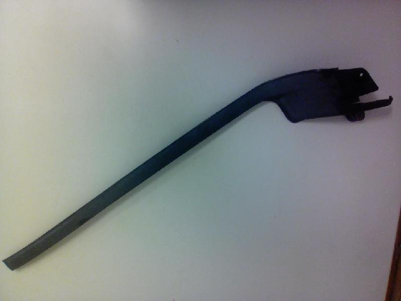 Front Screen Mouldings