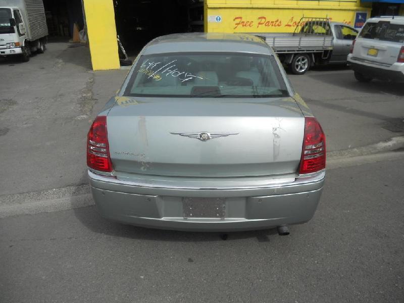 Chrysler 300C - 05-10