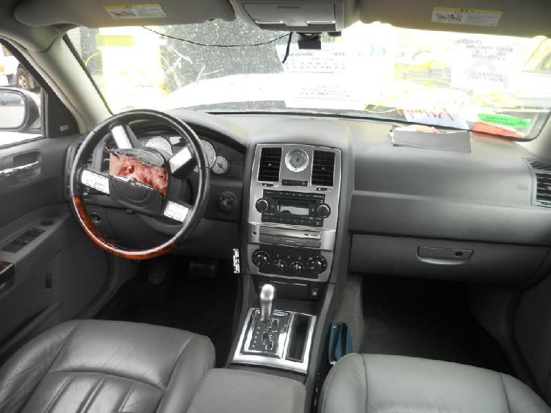 Chrysler 300C - 05-10