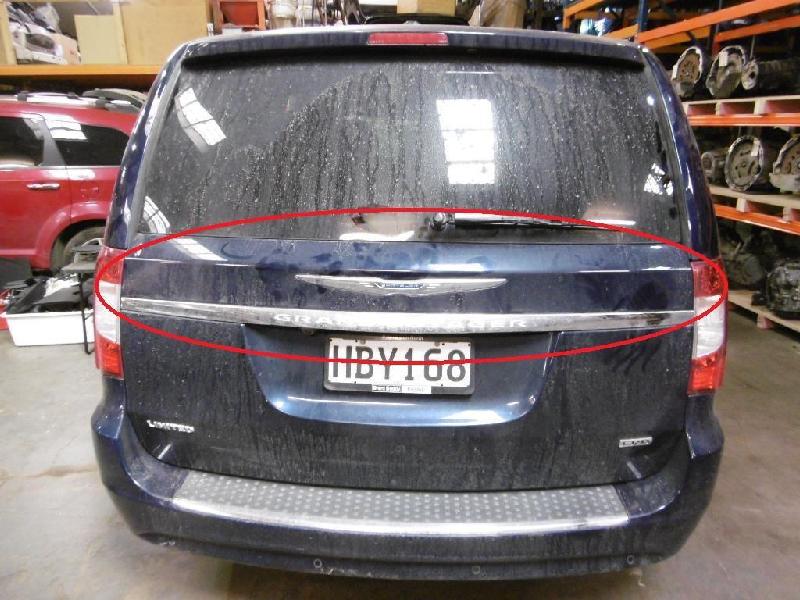 Tailgate Garnish 1 Piece