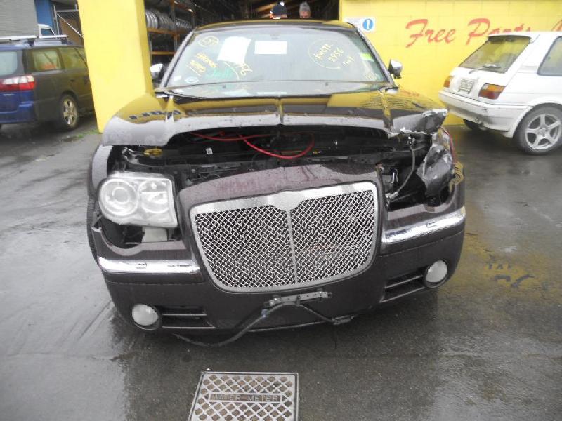 Chrysler 300C - 05-10