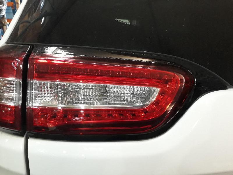 LR Tailgate Light