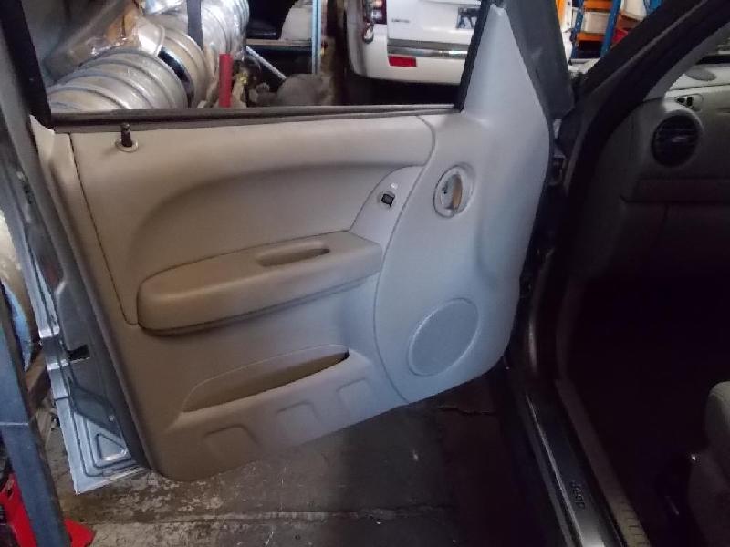 Jeep Cherokee - KJ (Liberty) 2002-2007