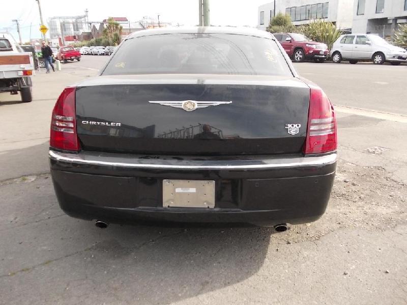 Chrysler 300C - 05-10