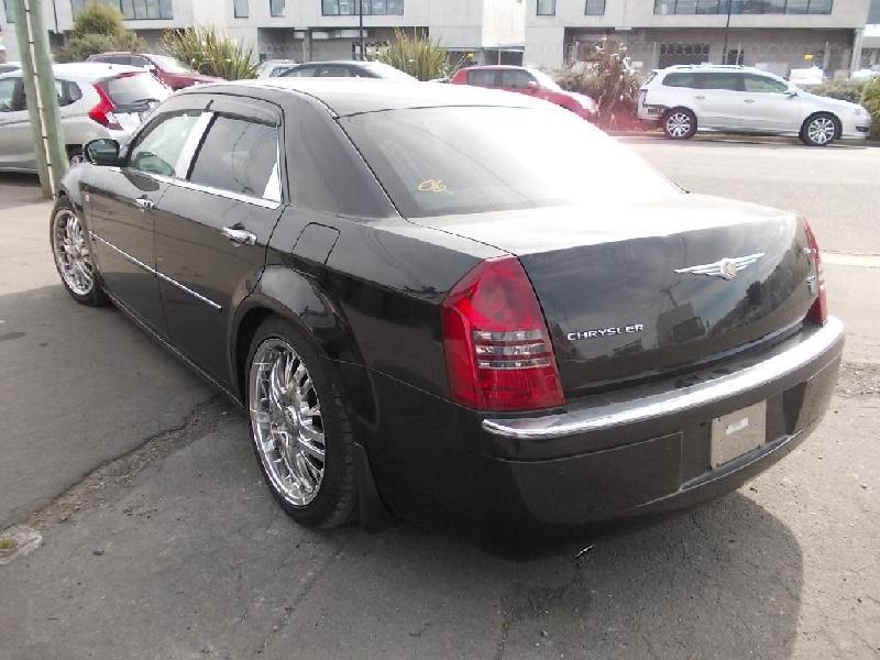 Chrysler 300C - 05-10