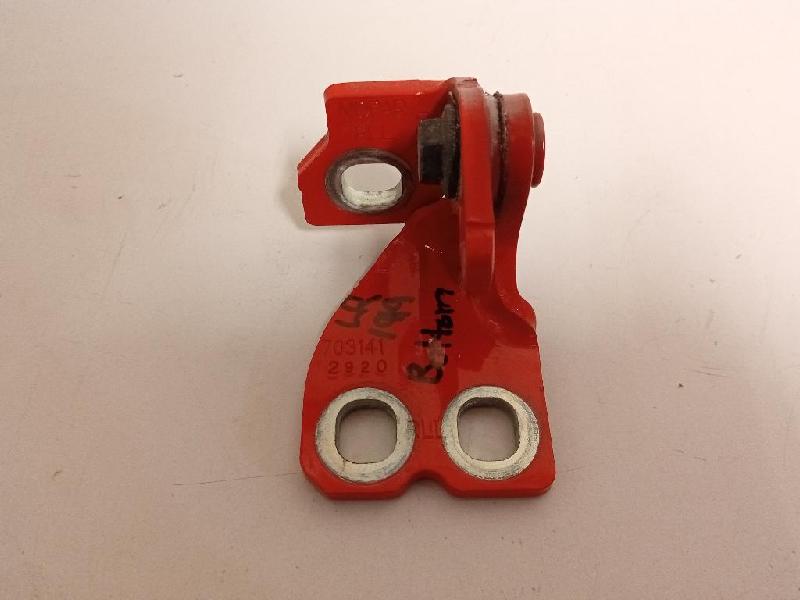 LR Bottom Door Hinge