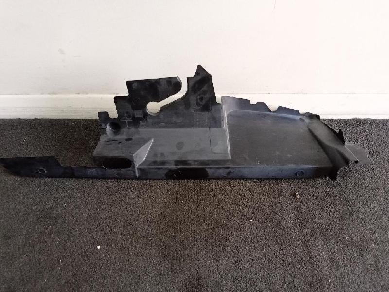 RH Rad. Air Deflector