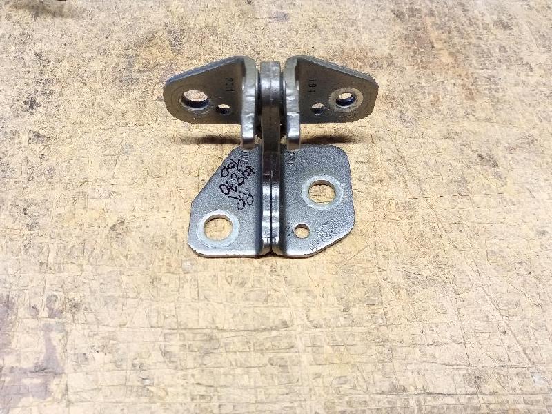 RR Top Door Hinge