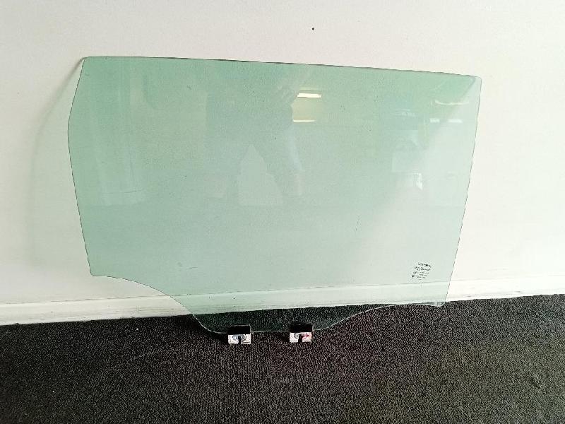 RR Door Glass