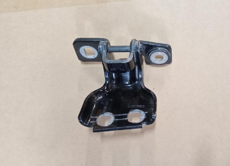 RR Top Door Hinge