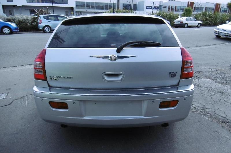 Chrysler 300C - 05-10