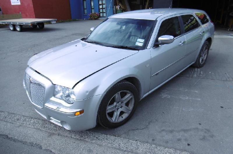 Chrysler 300C - 05-10