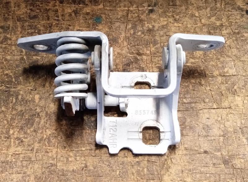 RF Bottom Door Hinge