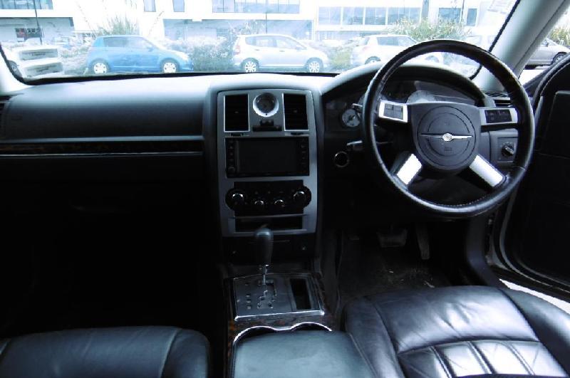 Chrysler 300C - 05-10