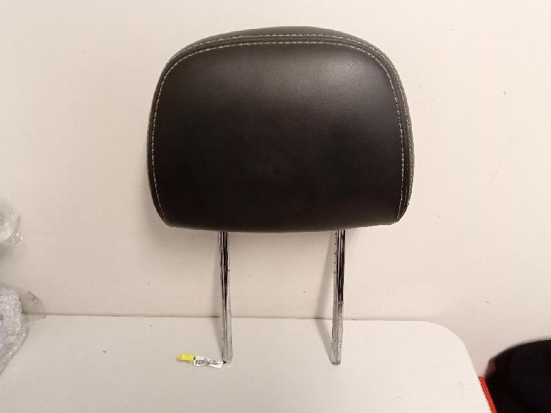 Front Seat Head Rest